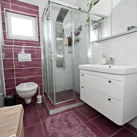 Kiara, Jacuzi, Heating Swiming Pool, Billiard Table