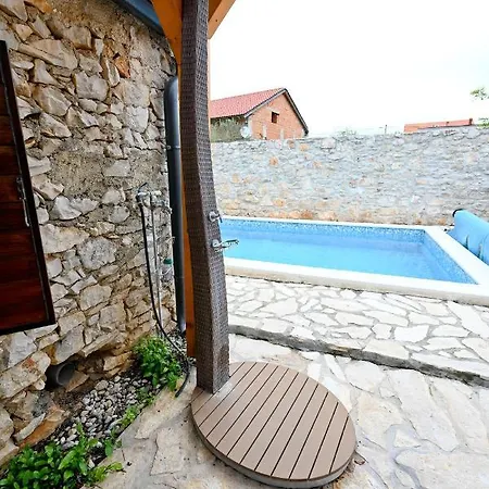 Villa Kiara, Jacuzi, Heating Swiming Pool, Billiard Table Nin
