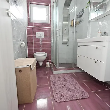 Kiara, Jacuzi, Heating Swiming Pool, Billiard Table Villa Nin