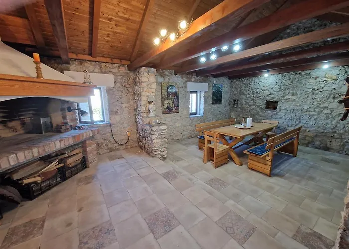 Villa Kiara, Jacuzi, Heating Swiming Pool, Billiard Table