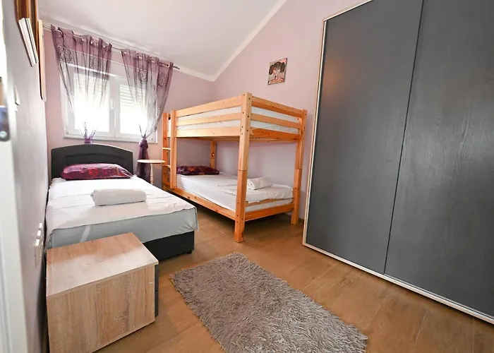 Villa Kiara, Jacuzi, Heating Swiming Pool, Billiard Table Nin