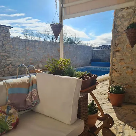 Kiara, Jacuzi, Heating Swiming Pool, Billiard Table *