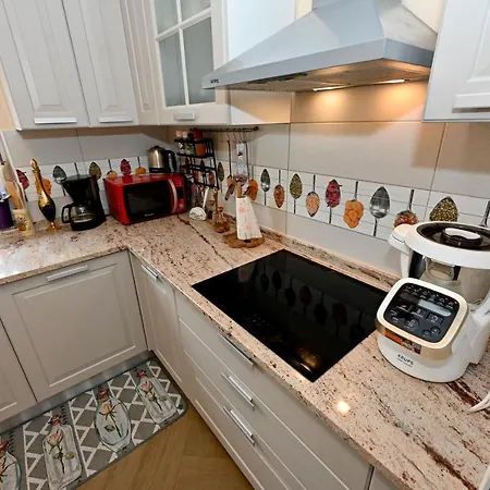 Kiara, Jacuzi, Heating Swiming Pool, Billiard Table