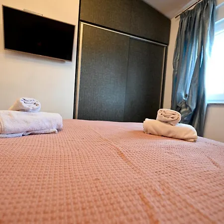 Kiara, Jacuzi, Heating Swiming Pool, Billiard Table 别墅 宁