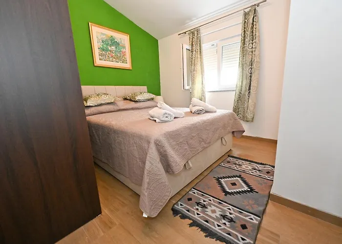 Villa Kiara, Jacuzi, Heating Swiming Pool, Billiard Table Nin